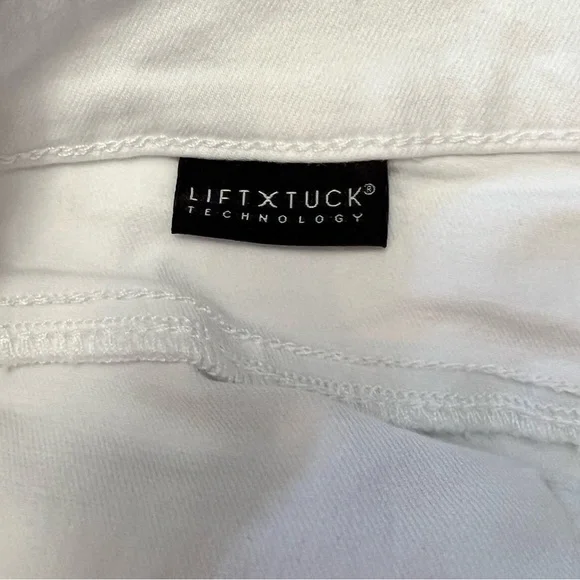 NYDJ white denim stretch Bermuda shorts size 14 - Picture 9 of 10